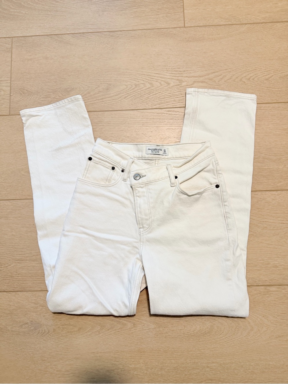Abercrombie & Fitch Off-White Straight Leg Jeans